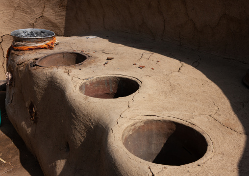 Ovens in an open air kitchen on the tihama coast, Jizan Region, Jizan, Saudi Arabia