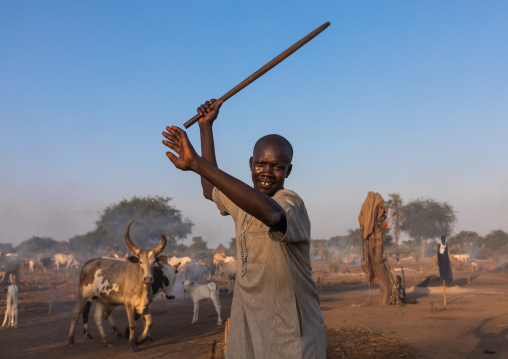 Mundari man fighting with the traditional stick, Central Equatoria, Terekeka, South Sudan