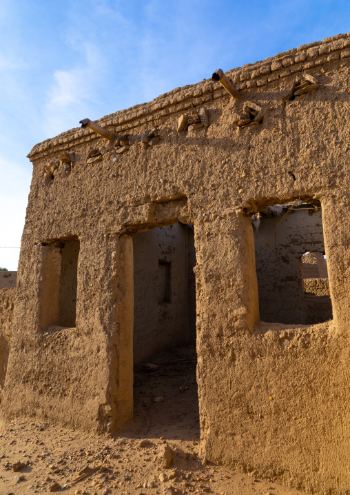 Abandonned mudbrick house, Northern State, Al-Khandaq, Sudan