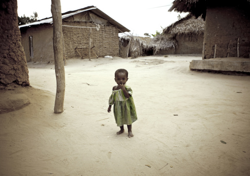 Tanzanian girl , Tanzania