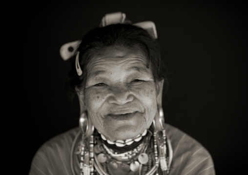 Kor yor tribe woman, North thailand