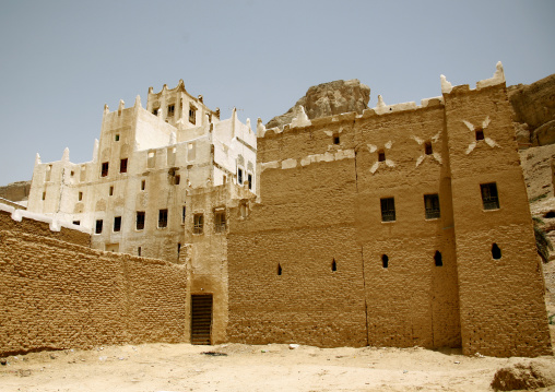 View Of A Traditional Adobe House, Hadramaut, Yemen