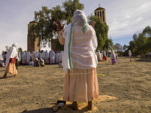 Eritrean women praying at enda mariam church, Central region, Asmara, Eritrea