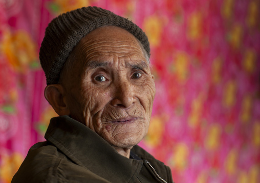 Old Giay man, Lao Cai province, Sapa, Vietnam