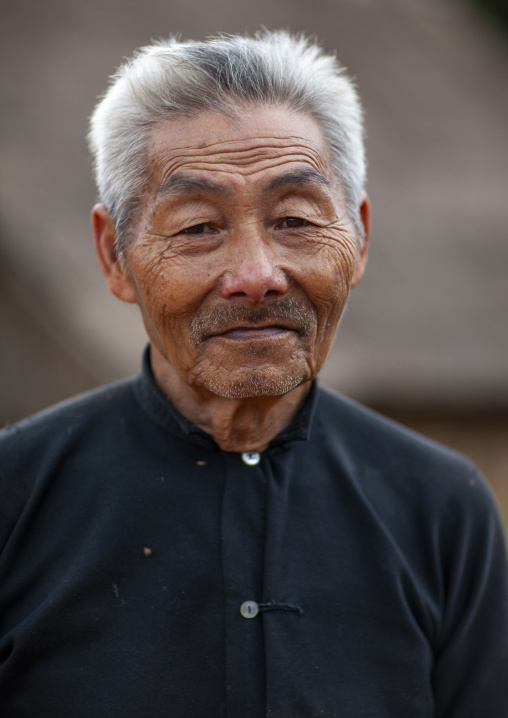 Portrait of a Hmong minority old man, Luang Prabang province, Luang Prabang, Laos
