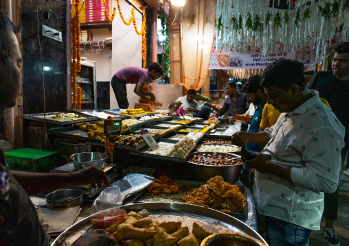 Indian cakes for sale during Diwali festival, Rajasthan, Jaipur, India