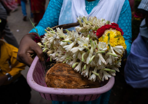 Offerings with flowers and coconut for sale, Pondicherry, Puducherry, India