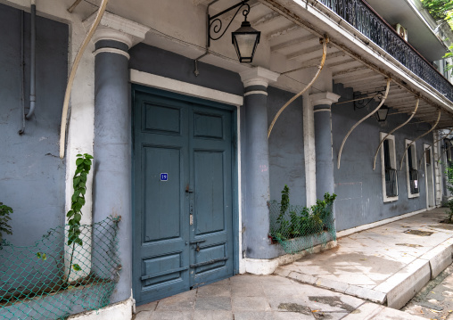 Old colonial house in the french quarter, Pondicherry, Puducherry, India