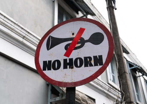 Sign denoting no car horns in the street, Pondicherry, Puducherry, India