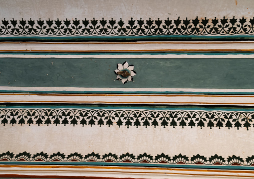 Painted ceiling of an historic haveli, Rajasthan, Nawalgarh, India