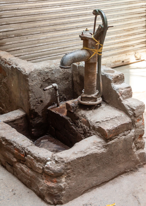 Broken water pump in the street in old Delhi, Delhi, New Delhi, India