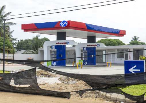 Construction site for a gas station, Inhambane Province, Vilankulo, Mozambique