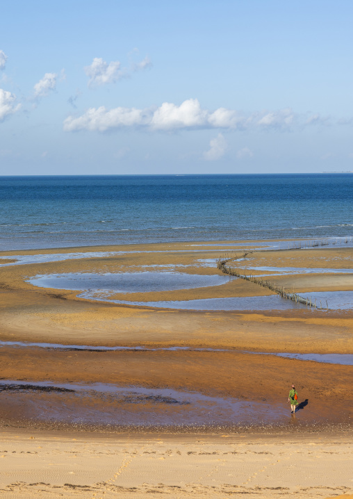Sea at low tide, Inhambane Province, Vilankulo, Mozambique