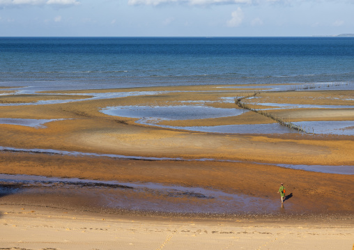 Sea at low tide, Inhambane Province, Vilankulo, Mozambique