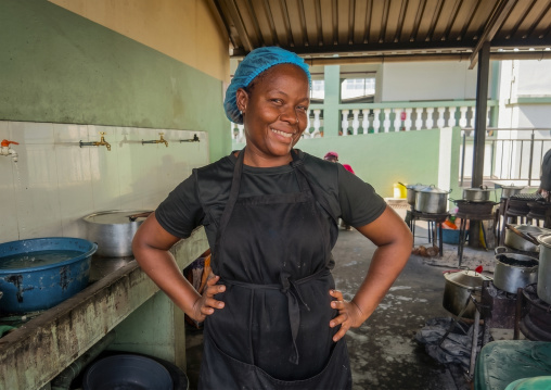 Chef in a market restaurant, Inhambane Province, Inhambane, Mozambique