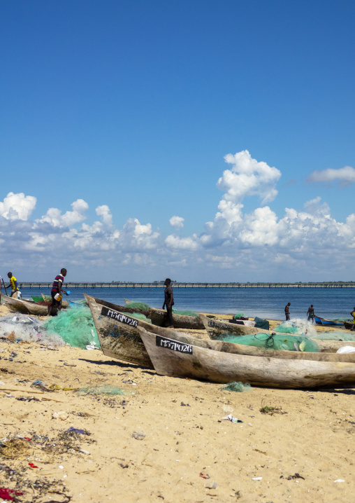 Fishermen back from the sea, Nampula Province, Island of Mozambique, Mozambique