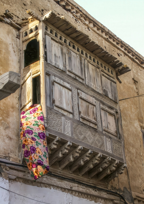 Old house with wooden mashrabiya, Al Hudaydah Governorate, Hodeidah, Yemen