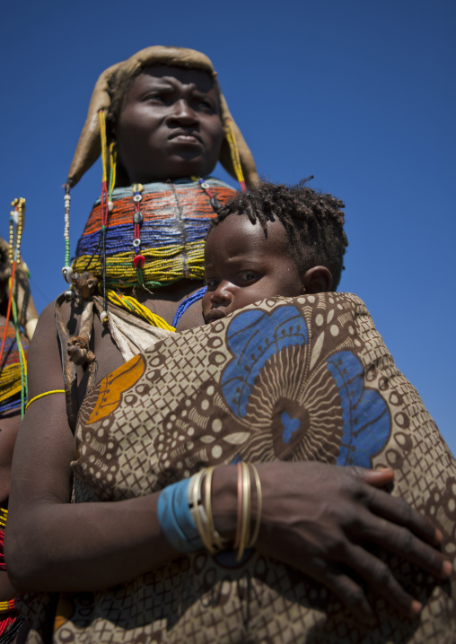 Mumuhuila Woman Carrying Her Baby, Hale Village, Angola