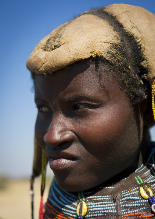 Mumuhuila Woman With Traditional Necklace And Headdress, Hale Village, Angola