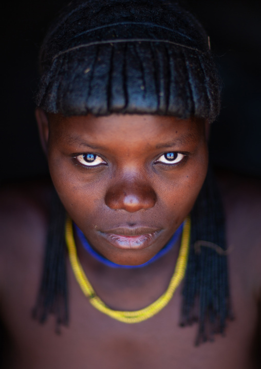 Portrait of a Muhacaona tribe young woman, Cunene Province, Oncocua, Angola