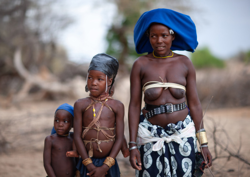 Mucubal tribe family, Namibe Province, Virei, Angola