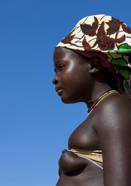 Woman Wearing Ompota Headdress And Oyonduthi Bra, Virie Area, Angola
