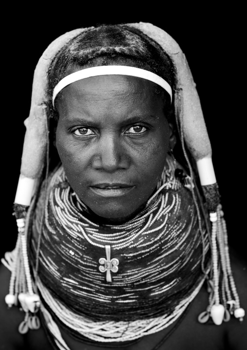 Mwila Woman Wearing The Vilanda Necklace, Chibia Area, Angola