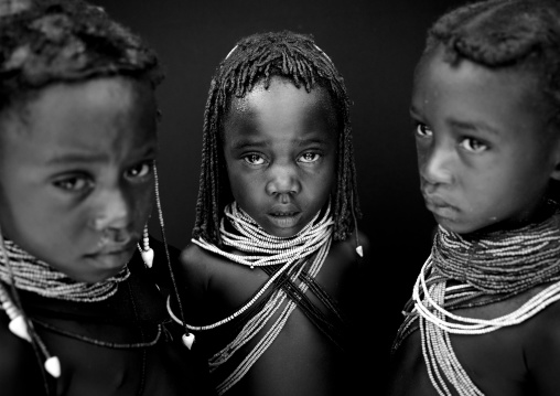 Mwila Young Girls, Angola