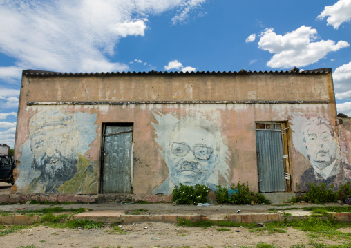 Old Communist Propaganda Painted On A Wall, Bilaiambundo, Angola