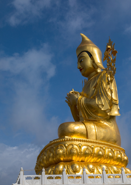Golden statue of buddha in Shachong monastery, Qinghai Province, Wayaotai, China