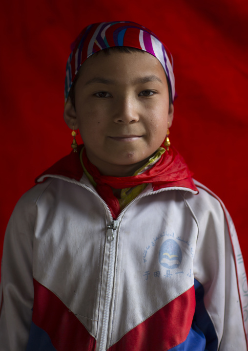 Young Uyghur Girl, Keriya, Old Town, Xinjiang Uyghur Autonomous Region, China