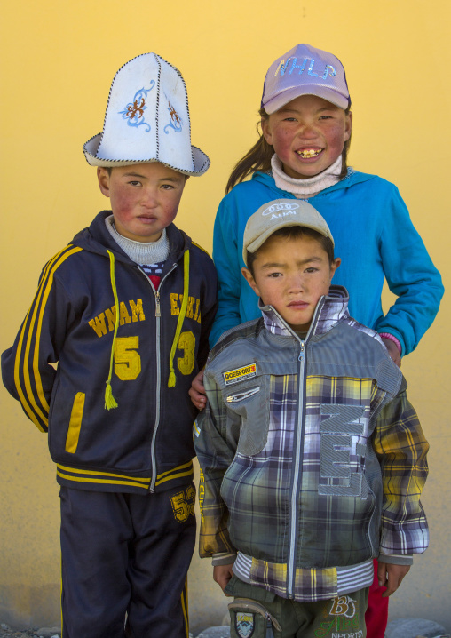 Kyrgyz Kids Near Karakul Lake, Xinjiang Uyghur Autonomous Region, China