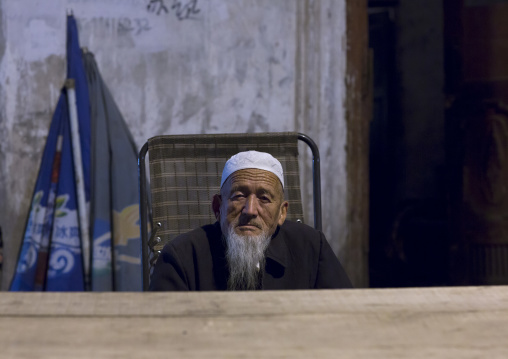 Old Uyghur Man, Old Town Of Kashgar, Xinjiang Uyghur Autonomous Region, China