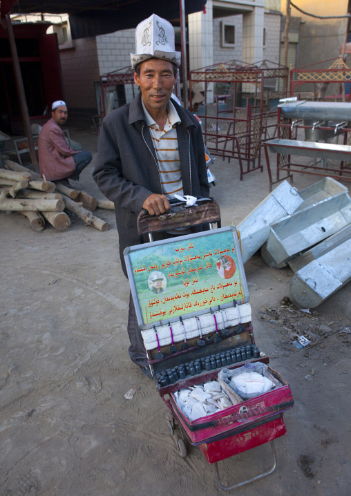 Kirghiz Man Selling Kohl, Yarkand, Xinjiang Uyghur Autonomous Region, China