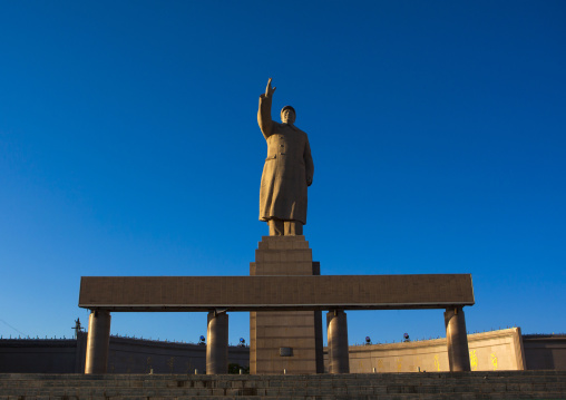 Statue Of Chairman Mao In Center Square In Kashgar, Xinjiang Uyghur Autonomous Region, China, Xinjiang Uyghur Autonomous Region, China