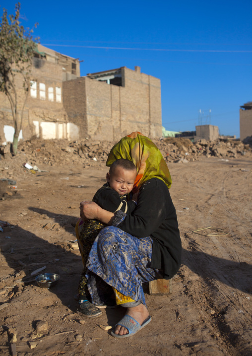 Woman And Her Child, Old Town Of Kashgar, Xinjiang Uyghur Autonomous Region, China