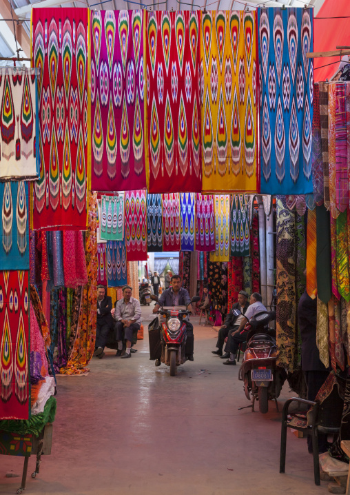 Kashgar Bazaar, Xinjiang Uyghur Autonomous Region, China