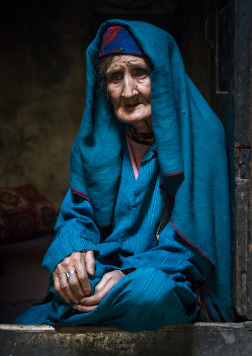 Portrait of an old afghan woman, Badakhshan province, Qazi deh, Afghanistan