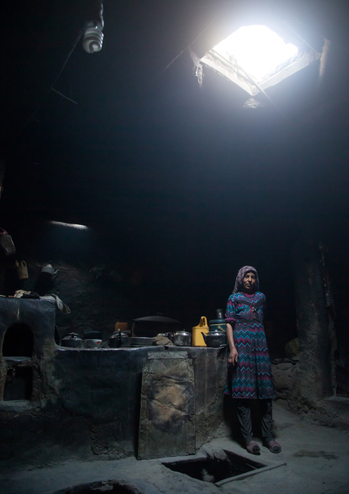 Afghan woman inside her traditional pamiri house, Badakhshan province, Qazi deh, Afghanistan