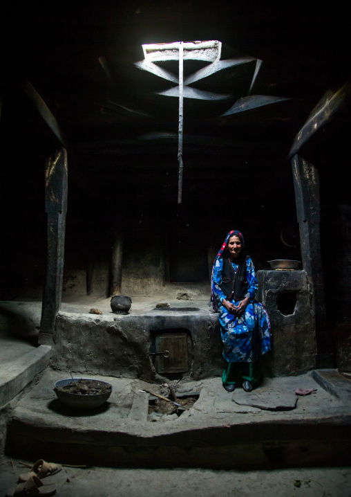Afghan woman inside her traditional pamiri house, Badakhshan province, Qazi deh, Afghanistan