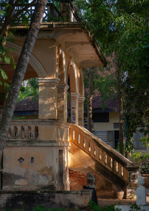 Entrance of an old french colonial house, Battambang province, Battambang, Cambodia