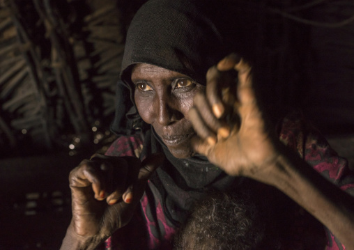 Afar Tribe Woman Inside Her House, Afambo, Ethiopia