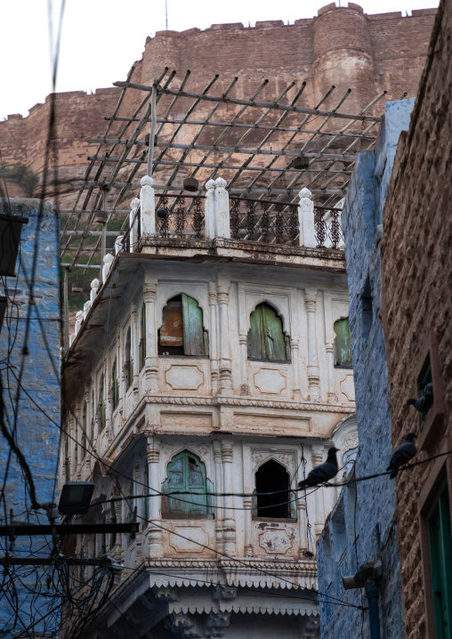 Old houses with the fort in the back, Rajasthan, Jodhpur, India