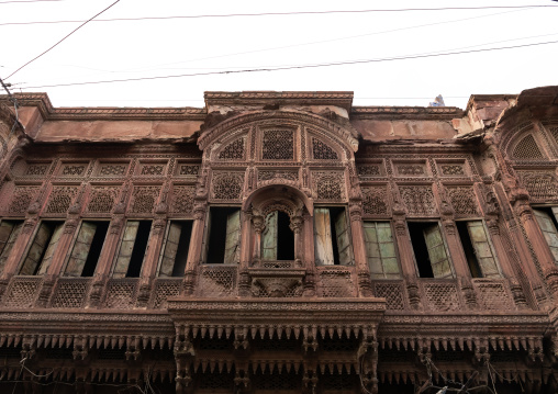 Old carved balcony of a haveli, Rajasthan, Jodhpur, India