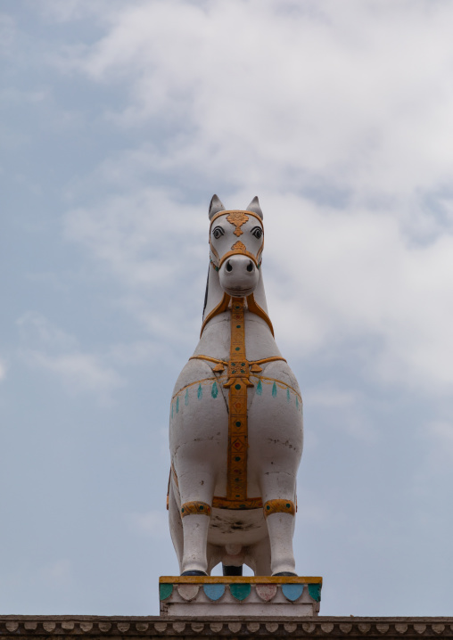 Statue of the horse ridden into battle by ummed singh, Rajasthan, Bundi, India