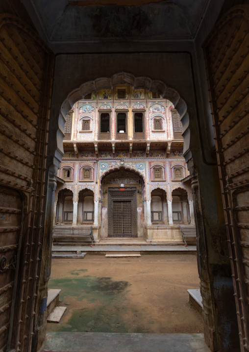 Old haveli, Rajasthan, Nawalgarh, India