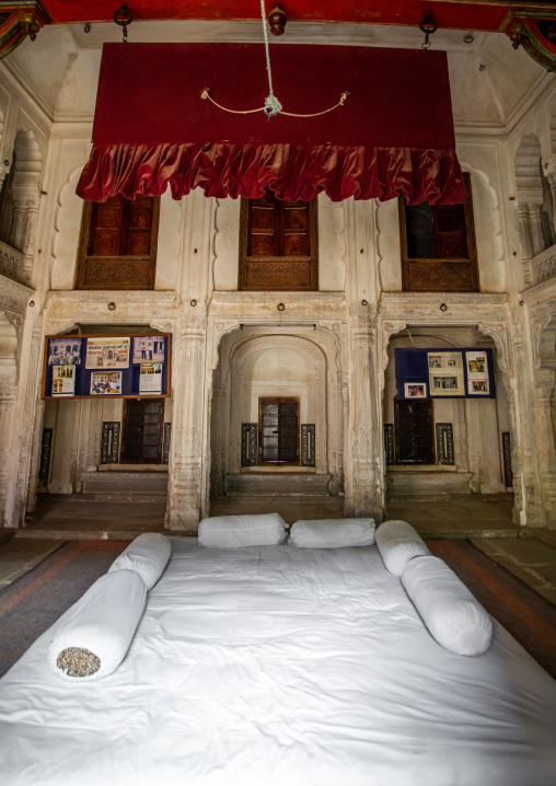 Old historic haveli resting room, Rajasthan, Nawalgarh, India