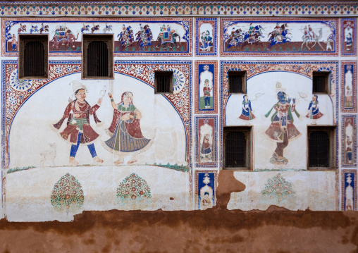 Wall paintings on an old haveli, Rajasthan, Nawalgarh, India