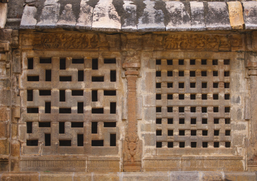 Lattice Windows Carved In The Outer Durbar Halls Surrounding The Airavatesvara Temple, Darasuram, India