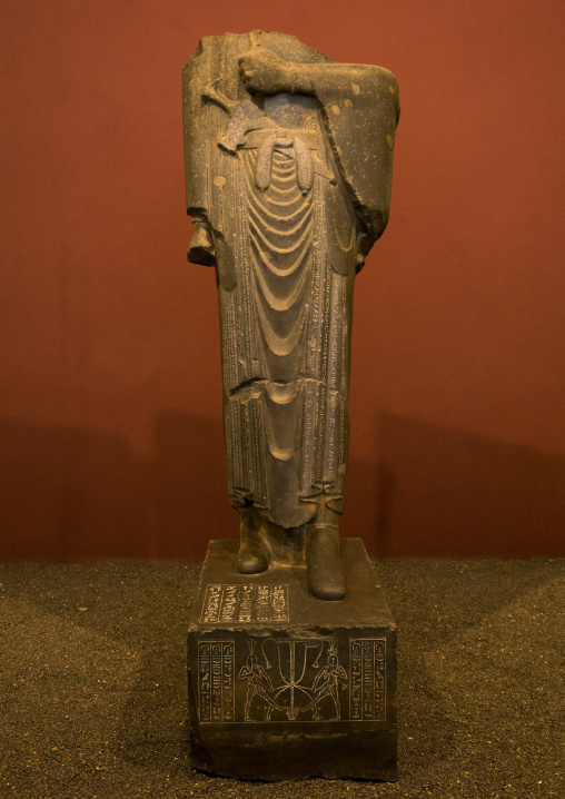 Statue of darius in the national museum, Shemiranat county, Tehran, Iran